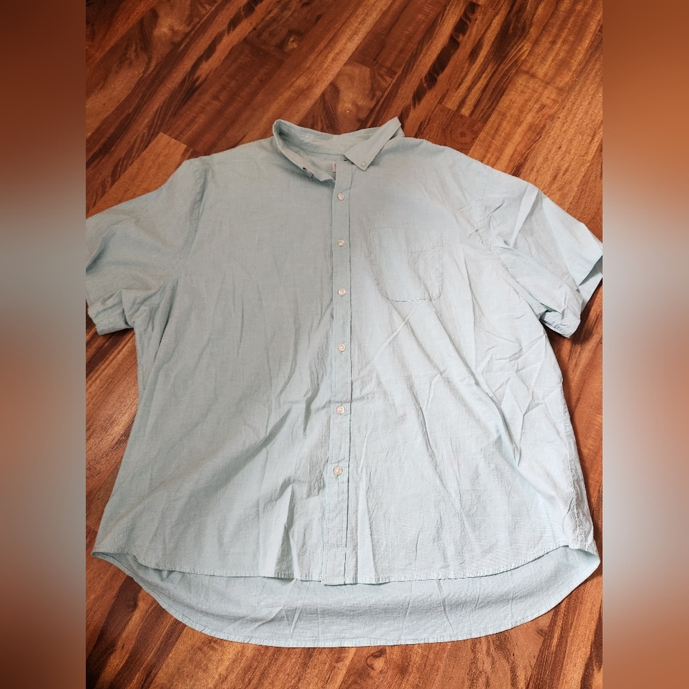 Old Navy Men's short sleeve button up size 3xl
